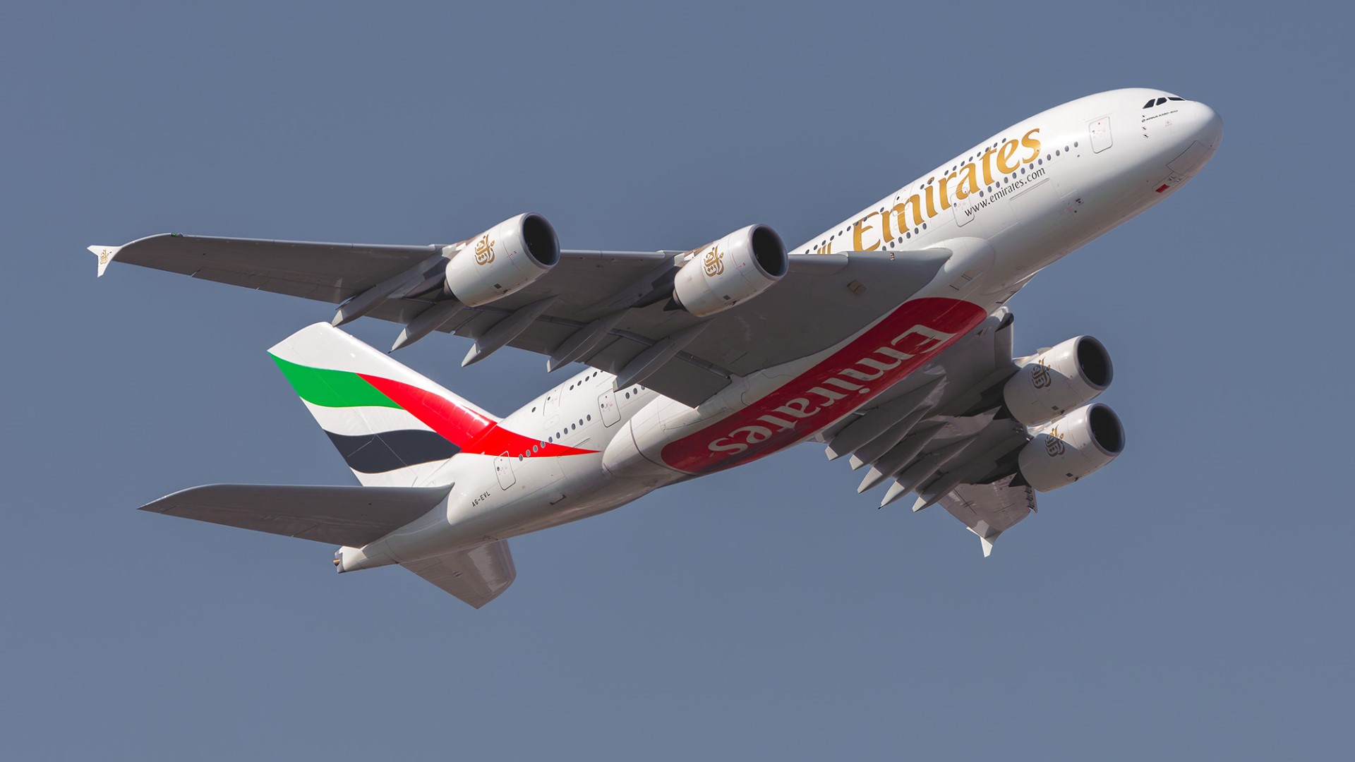 Avión Emirates